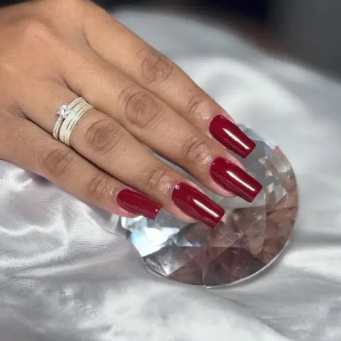 Unhas vermelhas