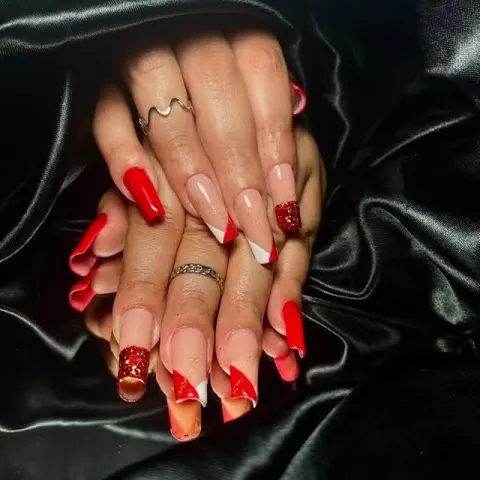 Unhas vermelhas em gel